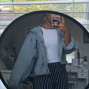 Cropped denim distressed jacket